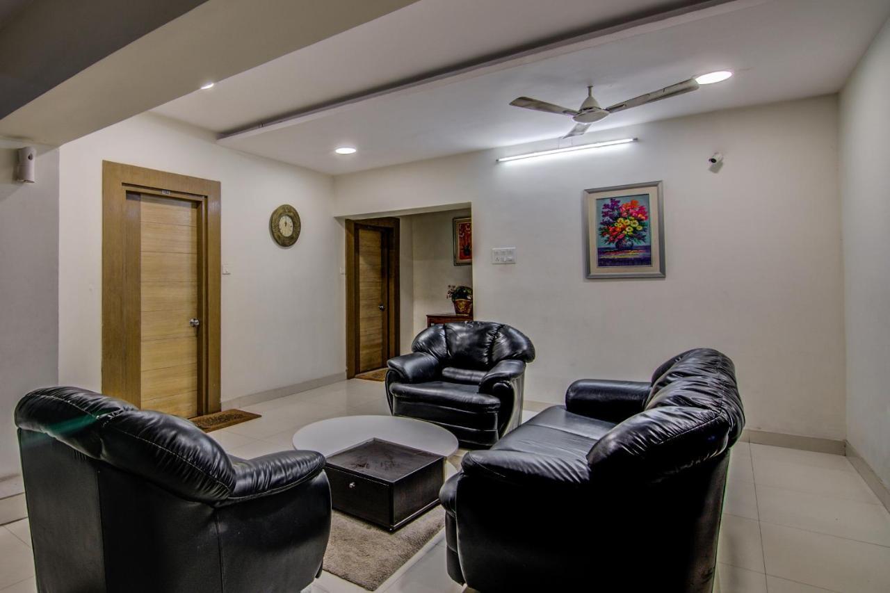 Oyo Hotel 55 Lawsons Bay Jalaripeta ภายนอก รูปภาพ